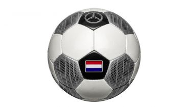 Футболна топка с флага на Холандия